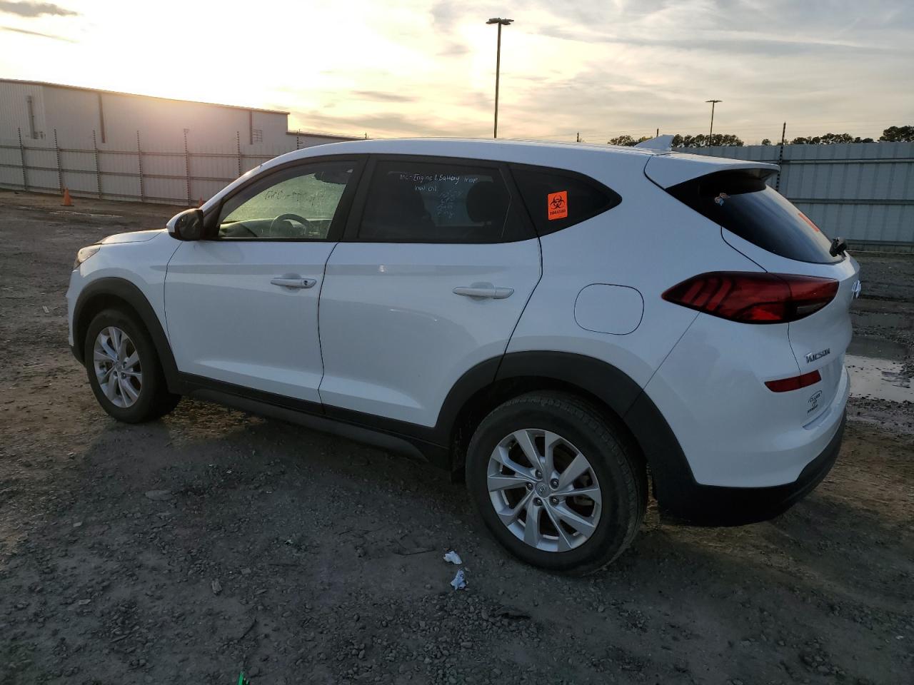Изображение 2 2019 HYUNDAI TUCSON SE 2019 с VIN KM8J23A41KU955043