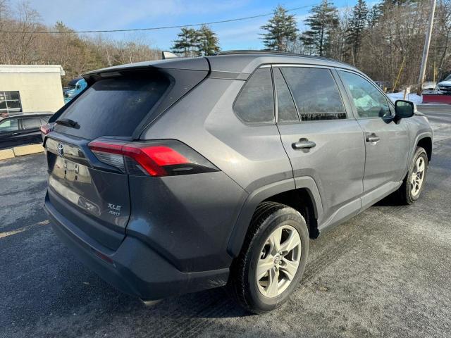 Image 3 of 2021 TOYOTA RAV4 XLE 2021 with VIN 2T3P1RFV2MC205423
