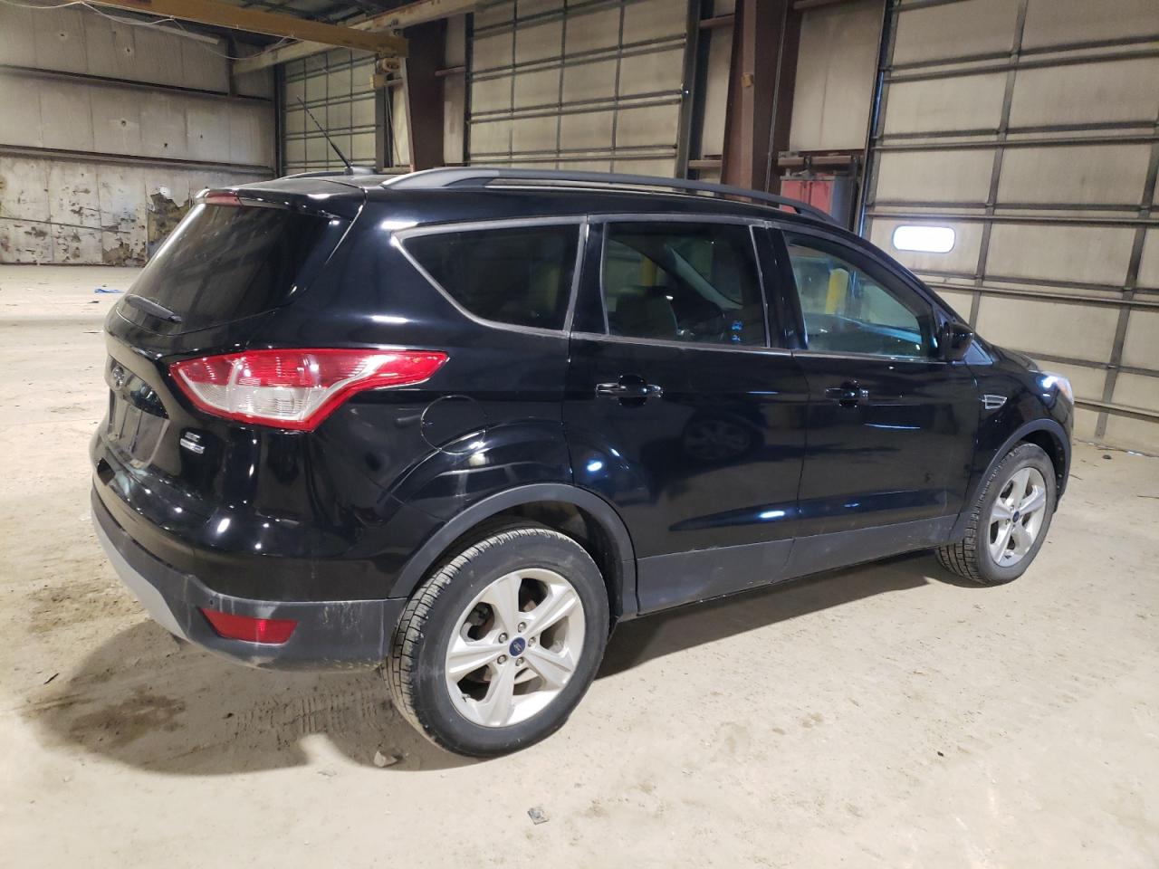 Изображение 3 2016 FORD ESCAPE SE 2016 с VIN 1FMCU9GX4GUC09300