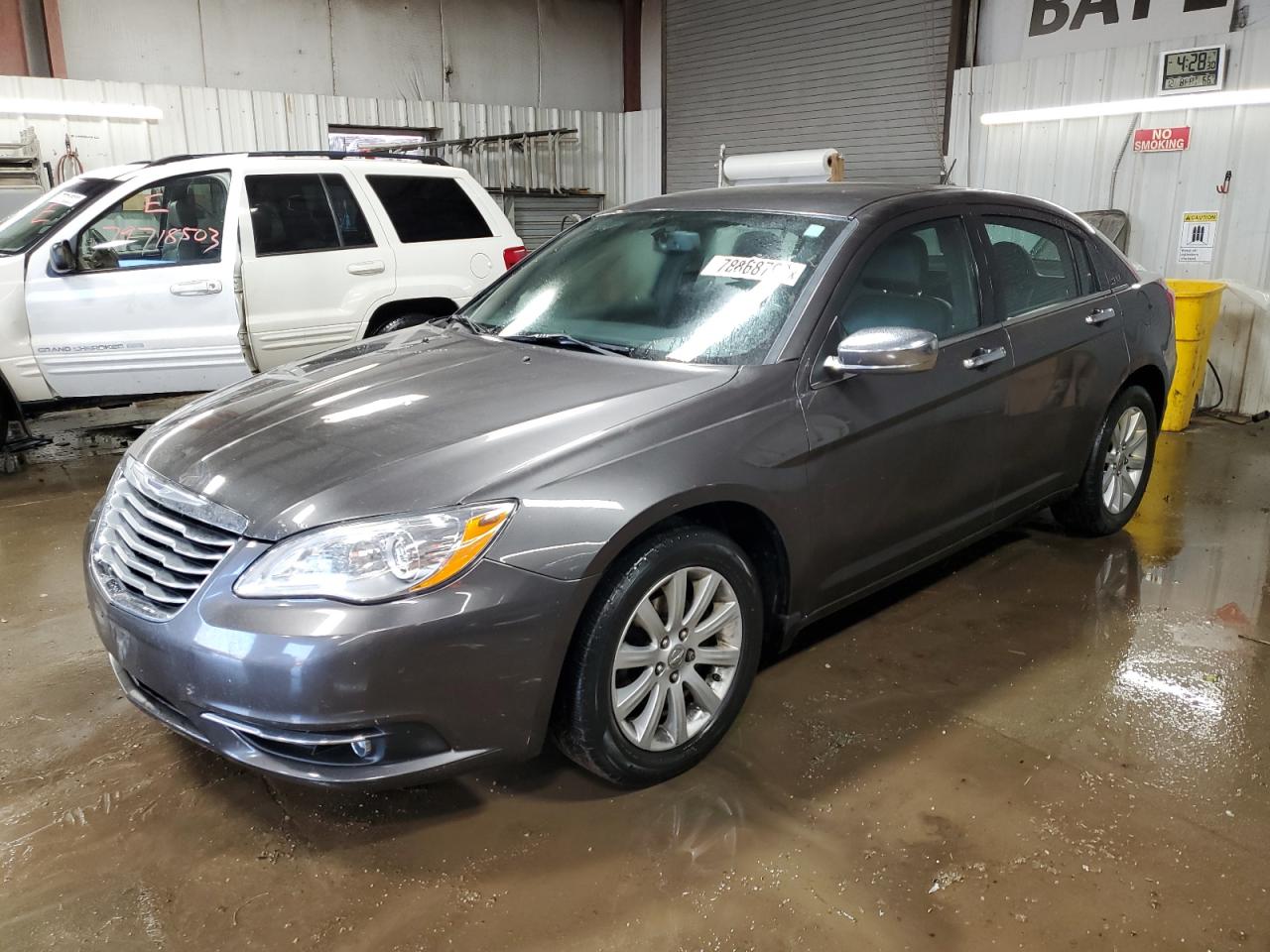 Image 1 of 2014 CHRYSLER 200 LIMITED 2014 with VIN 1C3CCBCG7EN180438