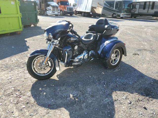 Obraz 2 z 2014 HARLEY-DAVIDSON FLHTCUTG TRI GLIDE ULTRA 2014 z VIN 1HD1MAL1XEB856869