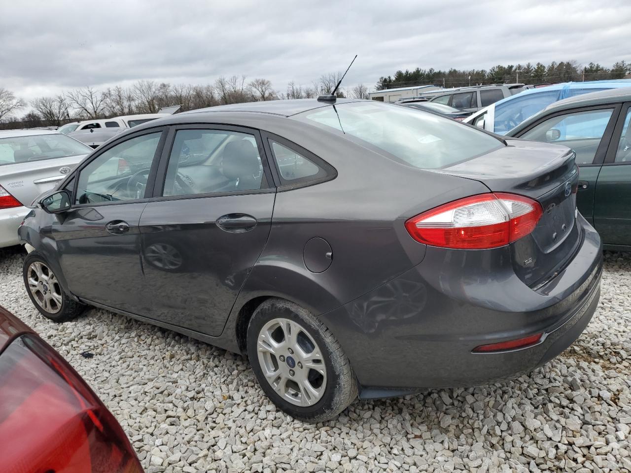 Image 2 of 2016 FORD FIESTA SE 2016 with VIN 3FADP4BJ0GM112627