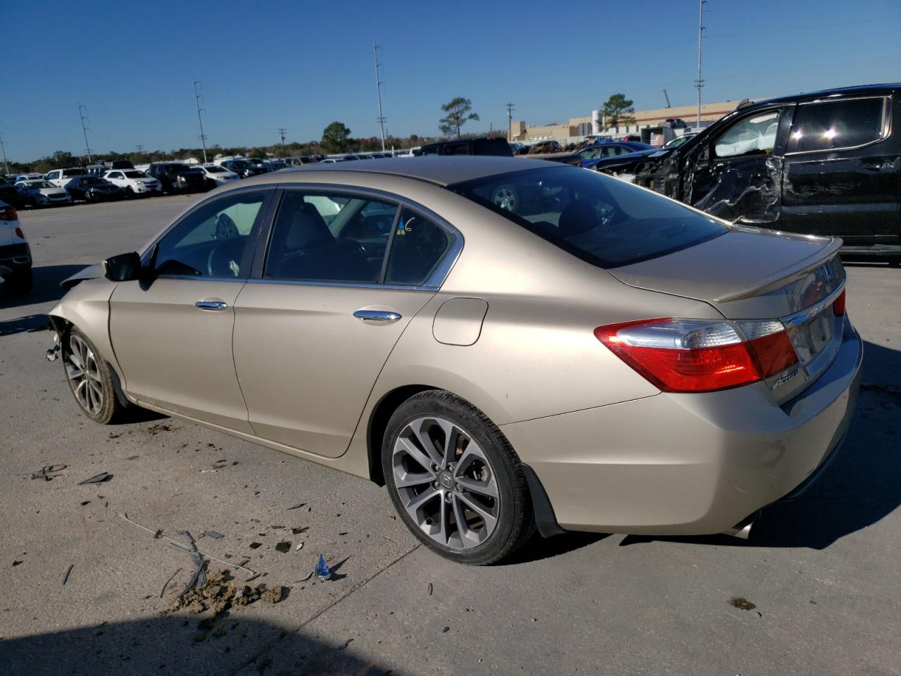 Obraz 2 z 2015 HONDA ACCORD SPORT 2015 z VIN 1HGCR2F57FA035625