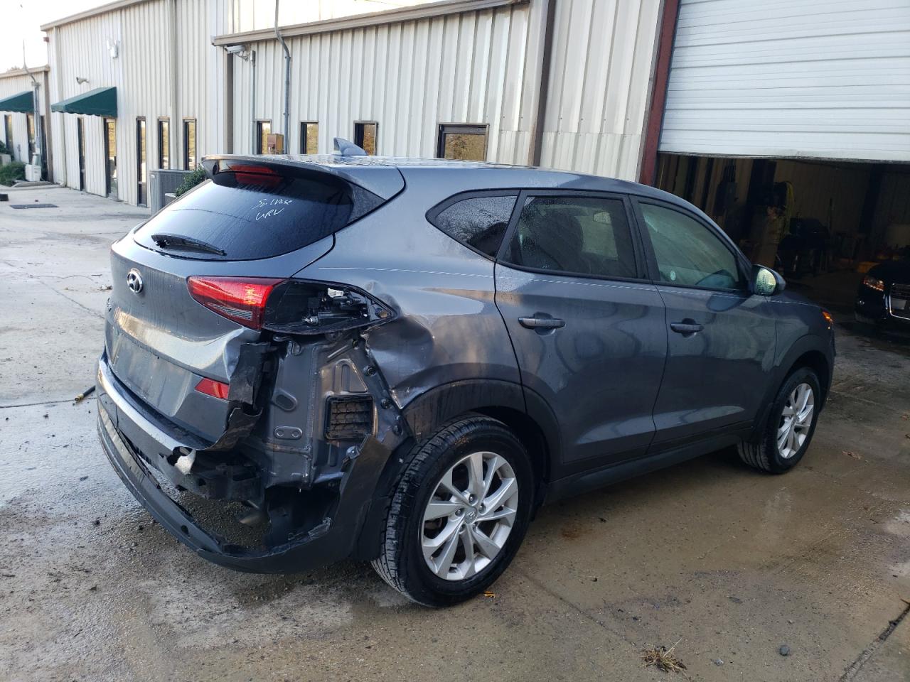 Image 3 of 2021 HYUNDAI TUCSON SE 2021 with VIN KM8J23A40MU382719
