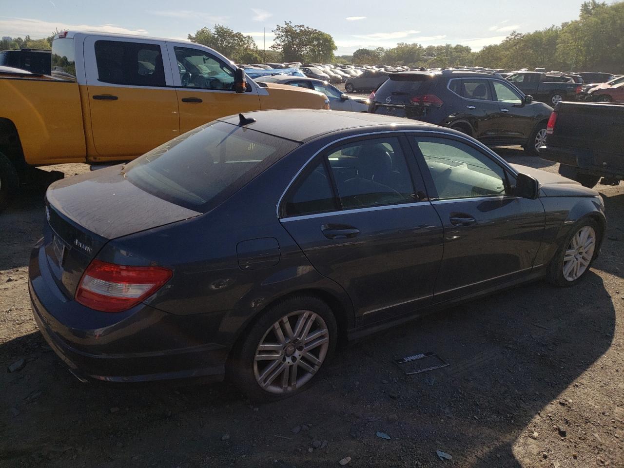 Image 3 of 2009 MERCEDES-BENZ C 300 4MATIC 2009 with VIN WDDGF81X59F235274