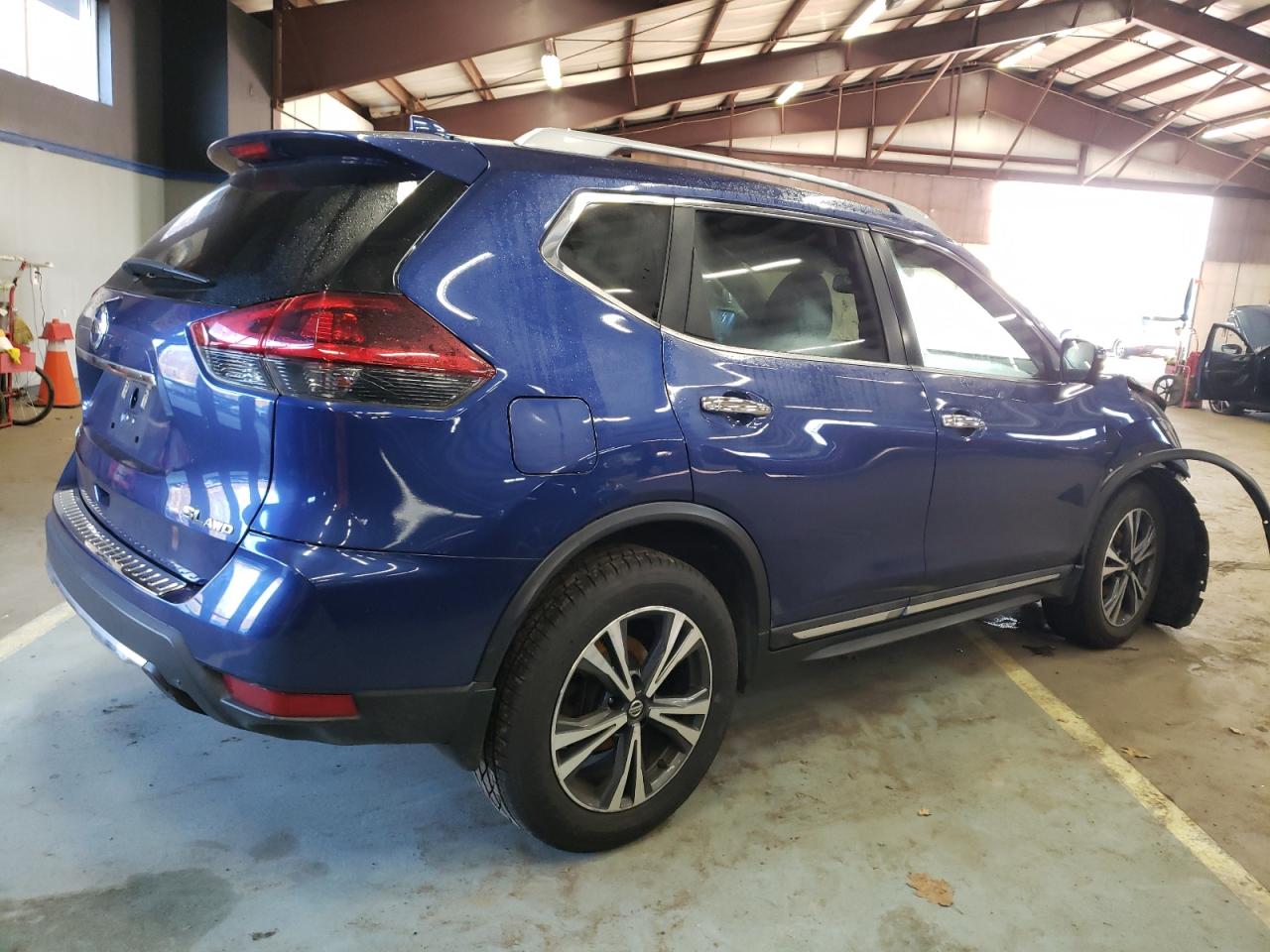 Image 3 of 2018 NISSAN ROGUE S 2018 with VIN 5N1AT2MV6JC838462