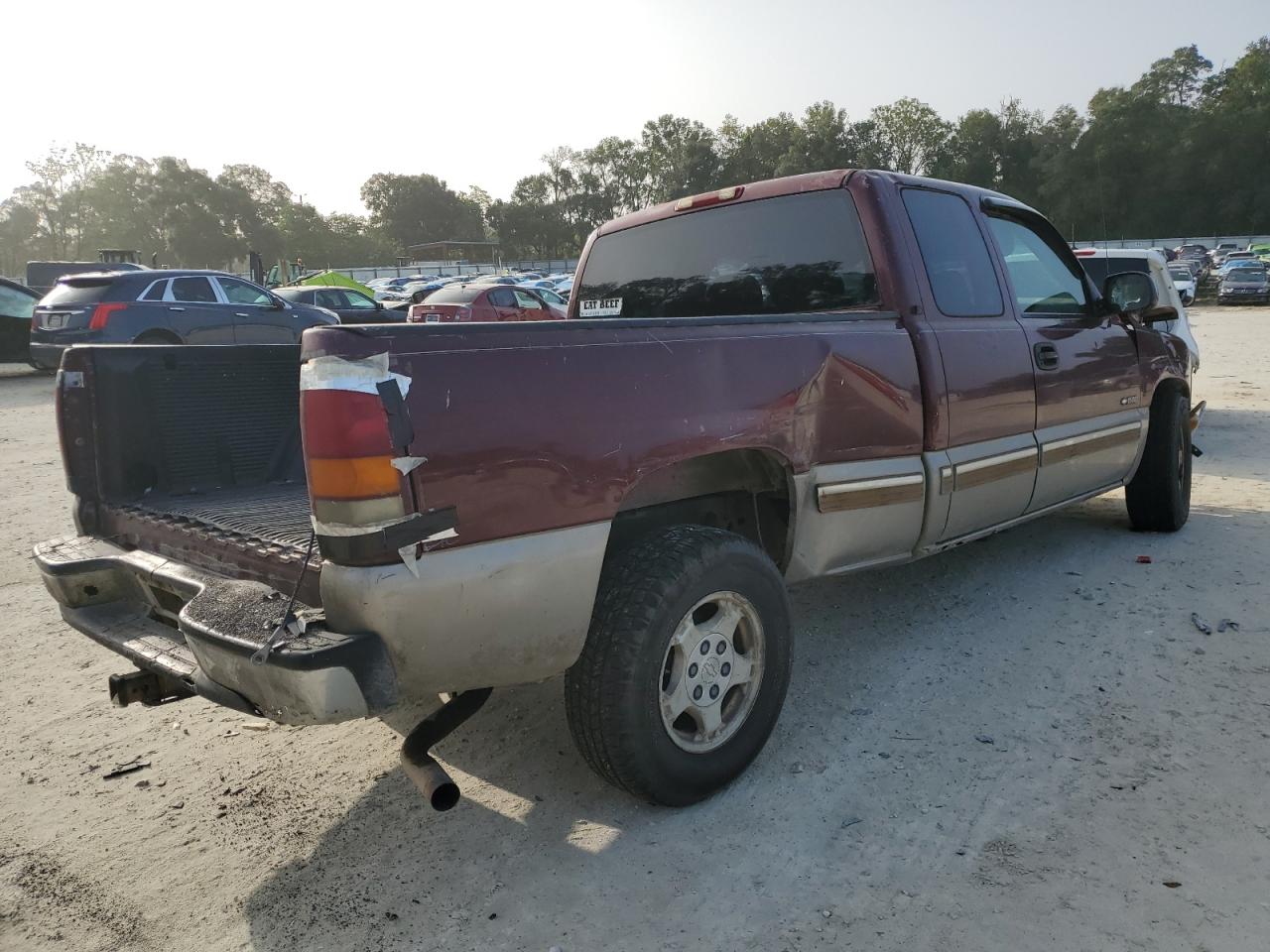 Image 3 of 2002 CHEVROLET SILVERADO C1500 2002 with VIN 2GCEC19V821317159