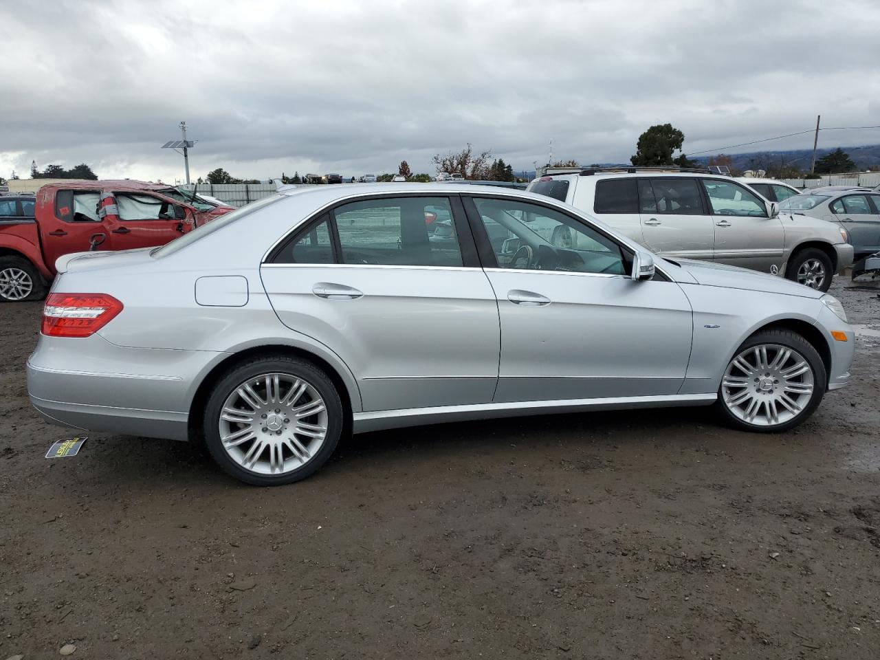 Изображение 3 2012 MERCEDES-BENZ E 350 2012 с VIN WDDHF5KB7CA571633