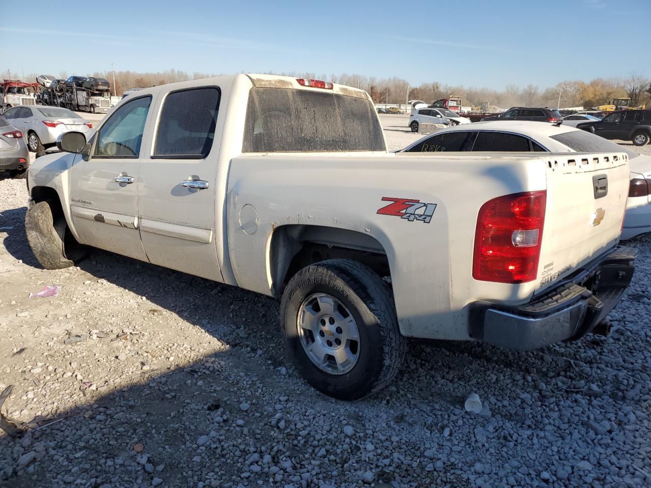 Obraz 2 z 2013 CHEVROLET SILVERADO K1500 LT 2013 z VIN 3GCPKSE77DG279118