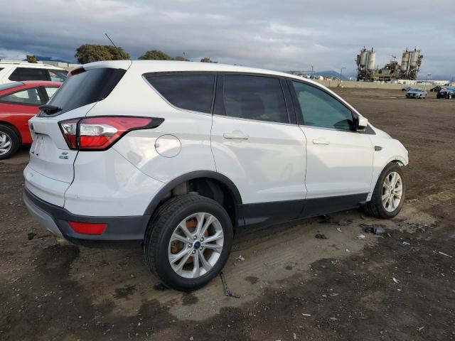 Image 3 of 2017 FORD ESCAPE SE 2017 with VIN 1FMCU9GD3HUE17885