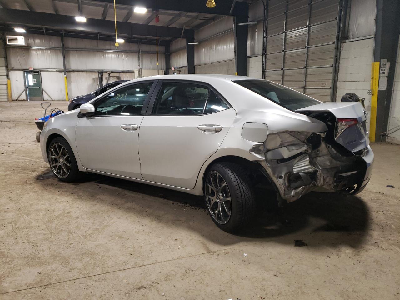 Image 2 of 2014 TOYOTA COROLLA L 2014 with VIN 2T1BURHE8EC083532