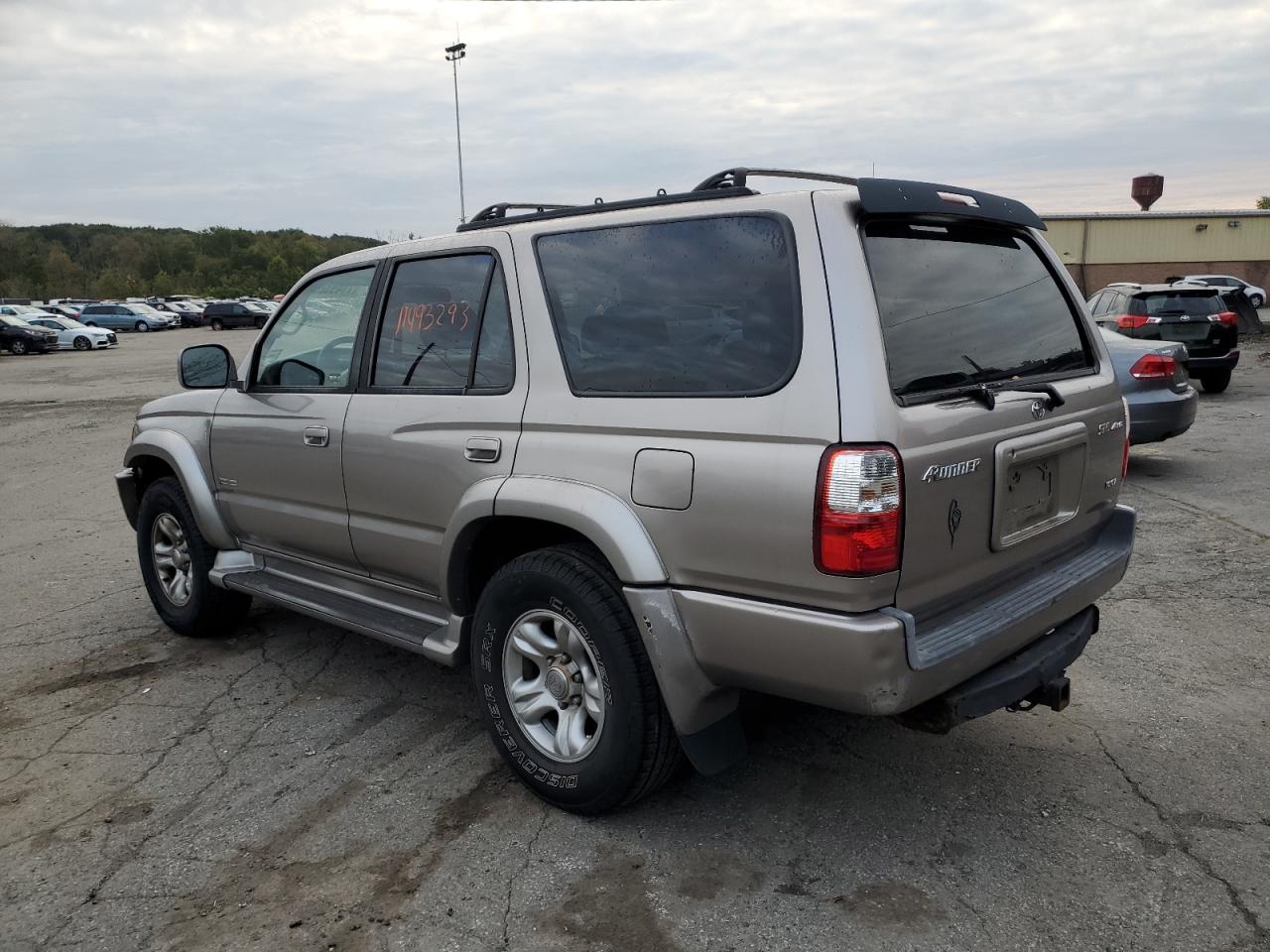 Image 2 of 2002 TOYOTA 4RUNNER SR5 2002 with VIN JT3HN86R220390261