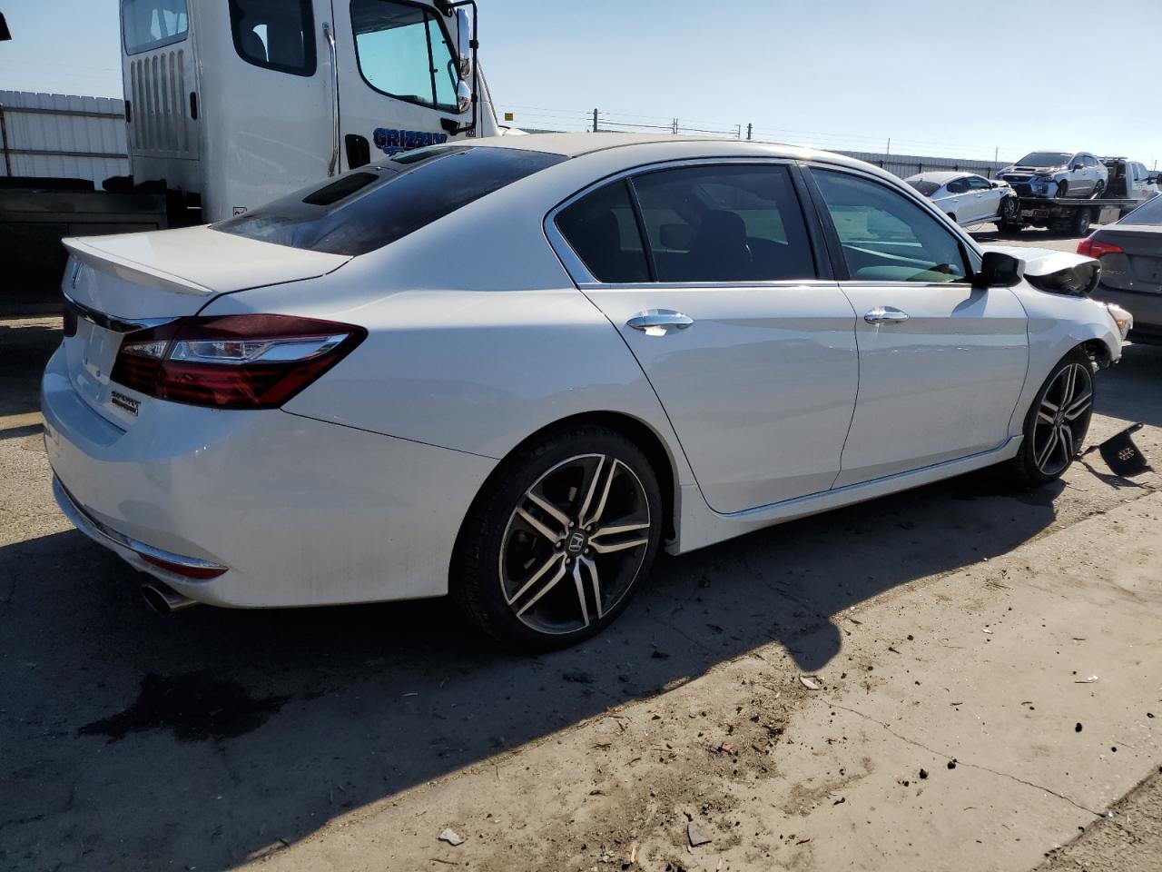 Изображение 3 2017 HONDA ACCORD SPORT SPECIAL EDITION 2017 с VIN 1HGCR2F12HA284091