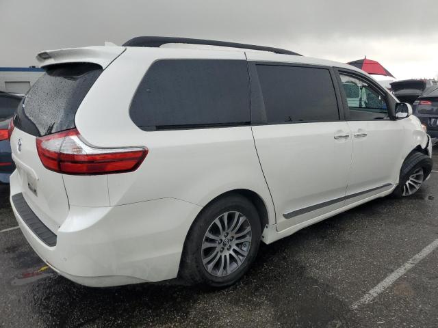 Image 3 of 2019 TOYOTA SIENNA XLE 2019 with VIN 5TDYZ3DC6KS008196