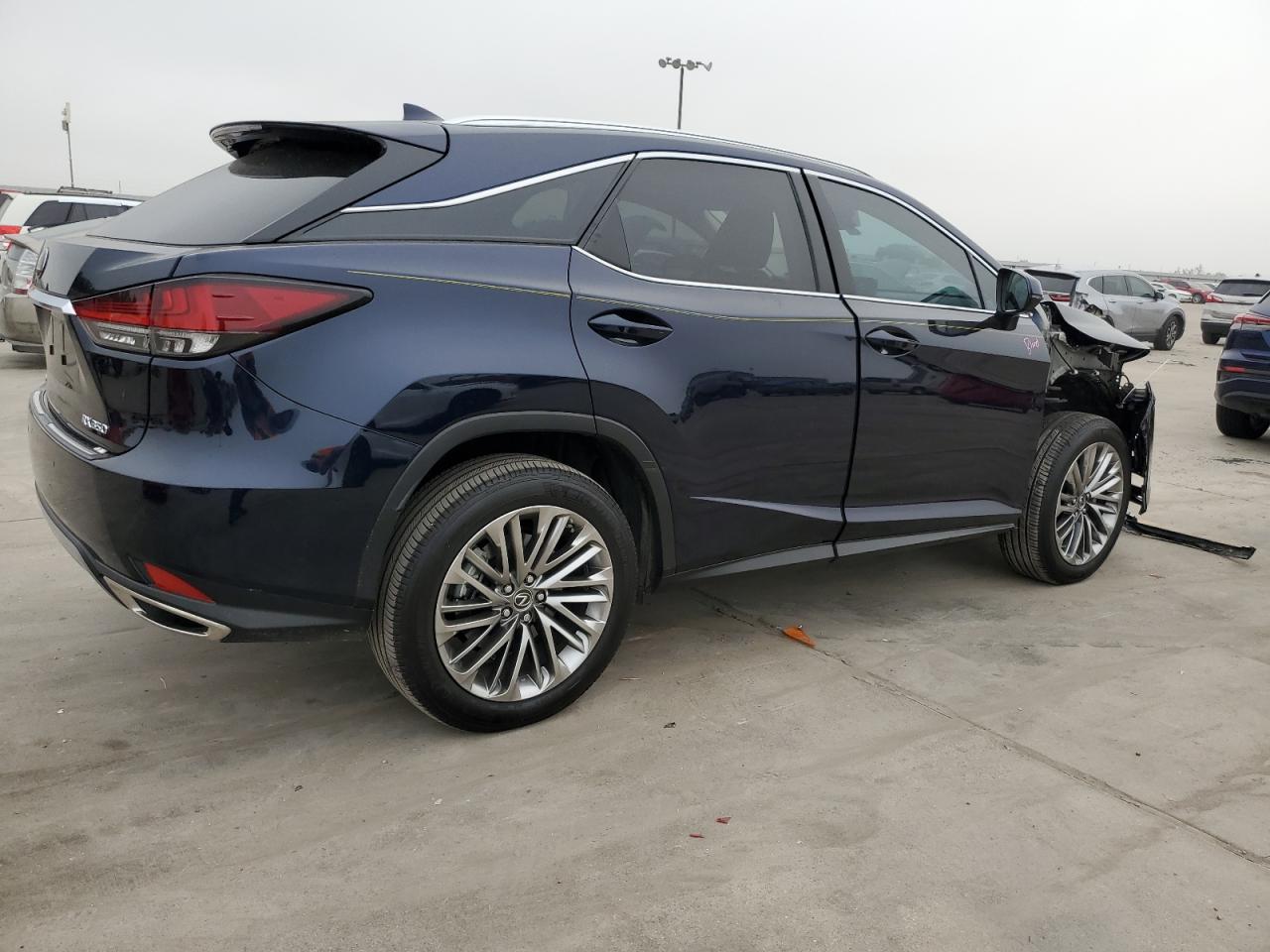 Obraz 3 z 2022 LEXUS RX 350 2022 z VIN 2T2JZMAA1NC224802