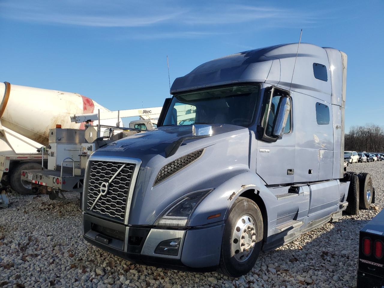 Image 2 of 2024 VOLVO VN VNL 2024 with VIN 4V4NC9EH4RN645187