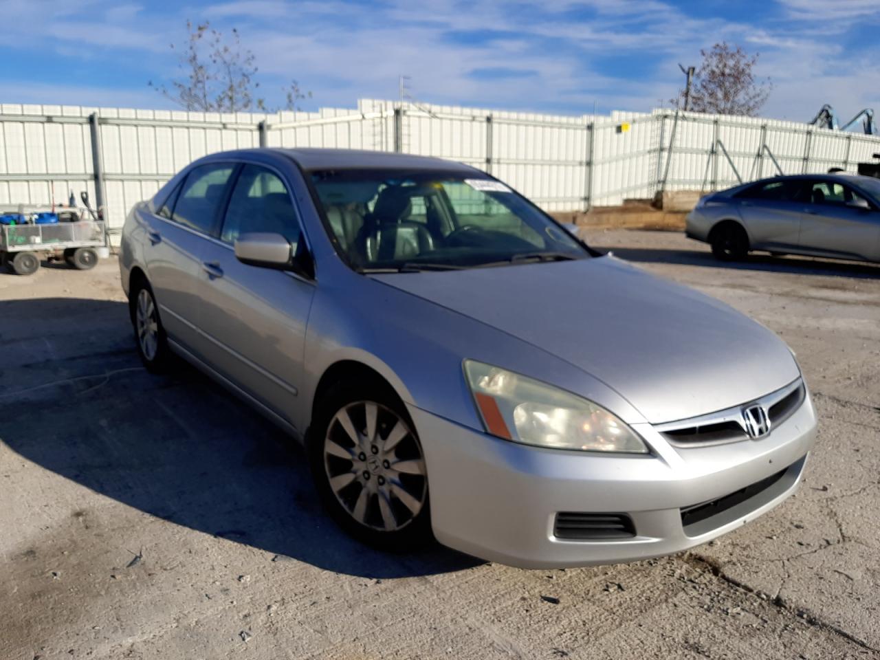 Obraz 1 z 2007 HONDA ACCORD EX 2007 z VIN 1HGCM66577A053016