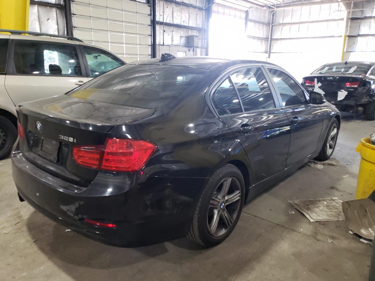 Изображение 3 2013 BMW 328 I SULEV 2013 с VIN WBA3C1G5XDNR47208