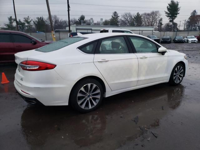 Image 3 of 2019 FORD FUSION SE 2019 with VIN 3FA6P0T94KR159063