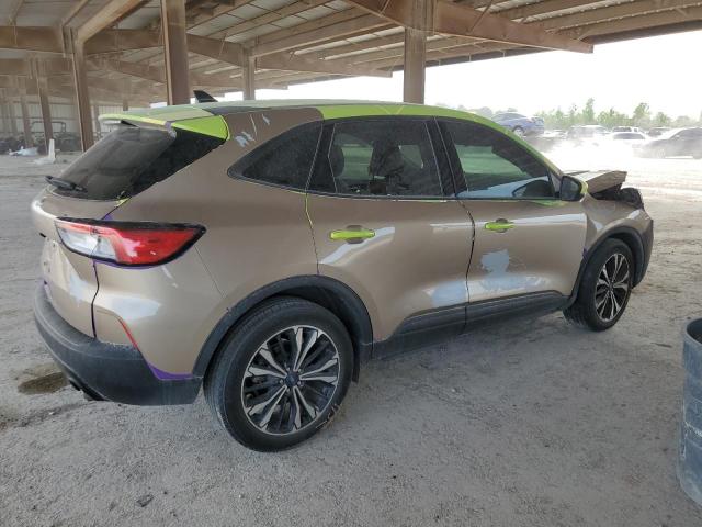 Obraz 3 z 2021 FORD ESCAPE SE 2021 z VIN 1FMCU0G69MUB08543