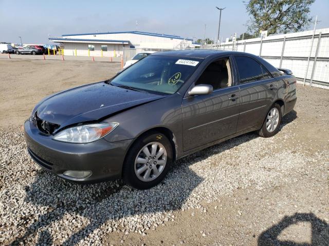 Image 1 of 2004 TOYOTA CAMRY LE 2004 with VIN JTDBE32K140259113
