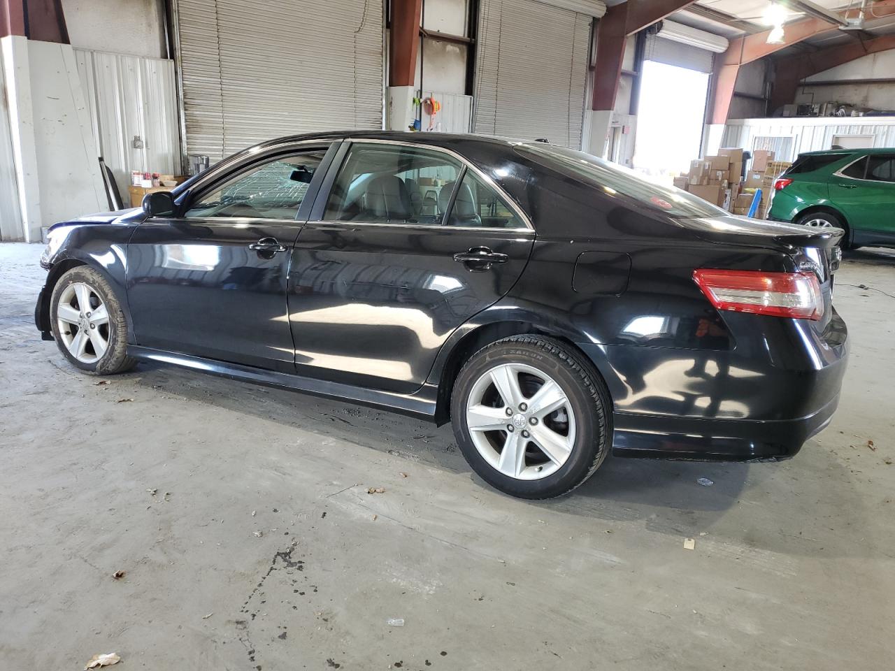 Изображение 2 2011 TOYOTA CAMRY SE 2011 с VIN 4T1BK3EK2BU120176