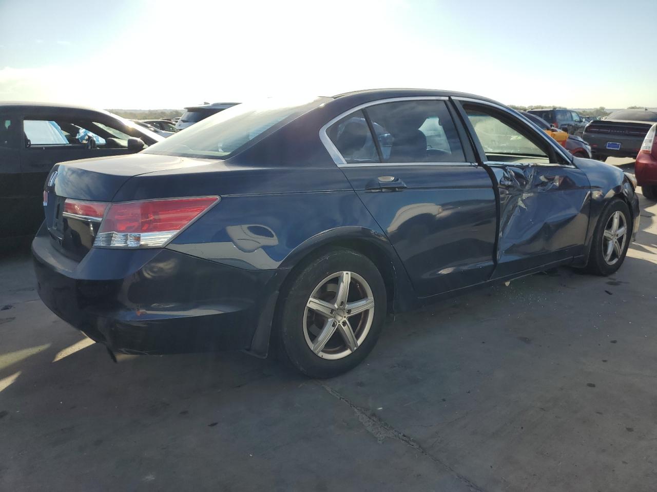 Image 3 of Honda Accord Lx 2012 with VIN 1HGCP2F3XCA143737