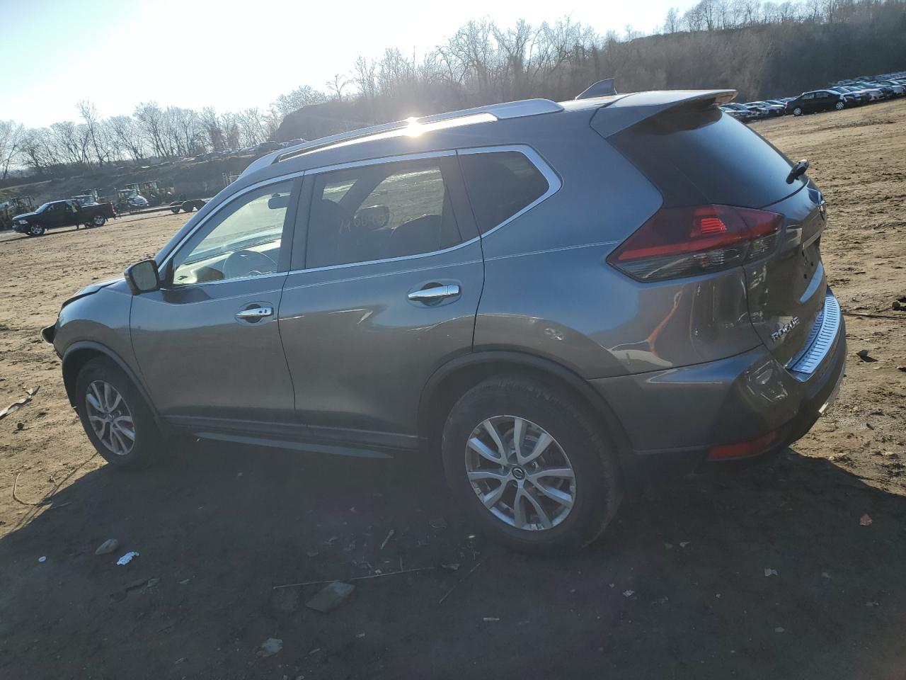 Obraz 2 z 2018 NISSAN ROGUE S 2018 z VIN KNMAT2MV5JP532995
