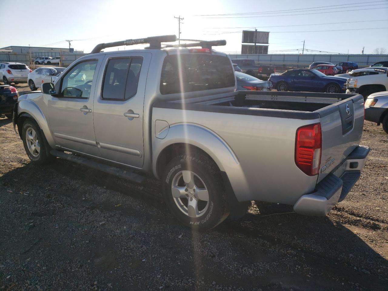 Image 2 of 2005 NISSAN FRONTIER CREW CAB LE 2005 with VIN 1N6AD07W35C400608