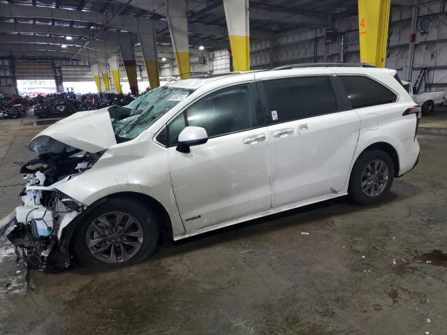 Изображение 1 2021 TOYOTA SIENNA XLE 2021 с VIN 5TDJSKFC1MS033295