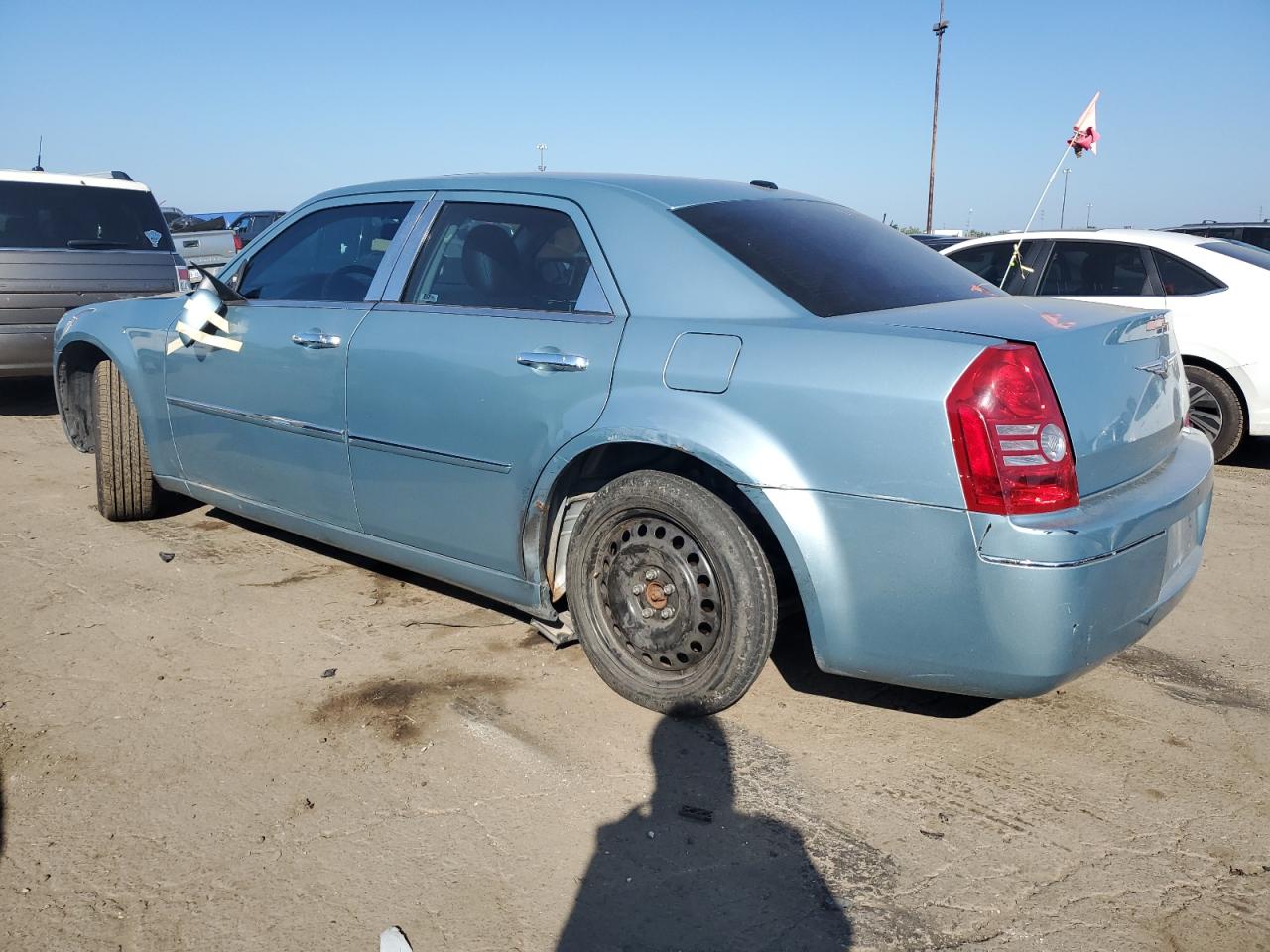 Image 2 of 2009 CHRYSLER 300 TOURING 2009 with VIN 2C3LA53V89H551742