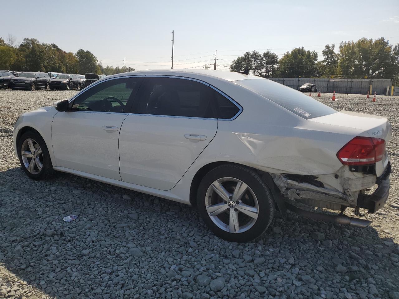 Изображение 2 2012 VOLKSWAGEN PASSAT SE 2012 с VIN 1VWBN7A3XCC094285