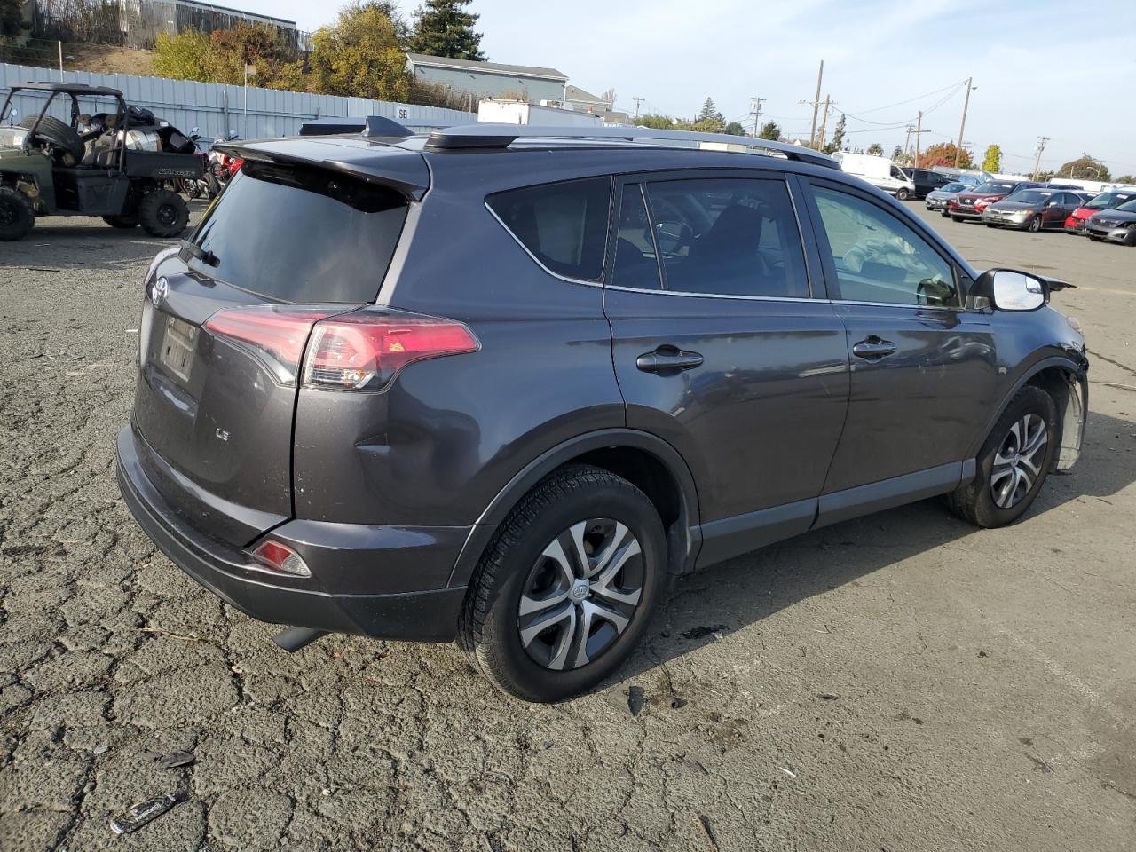 Image 3 of 2017 TOYOTA RAV4 LE 2017 with VIN JTMZFREV3HJ126616