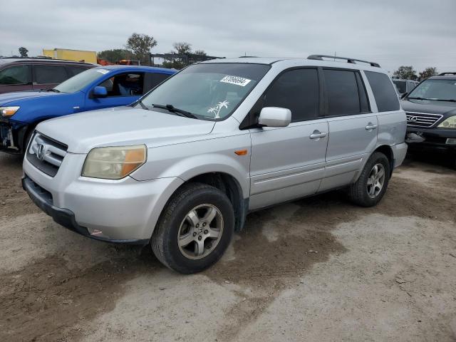 Image 1 of 2006 HONDA PILOT EX 2006 with VIN 5FNYF18416B005216