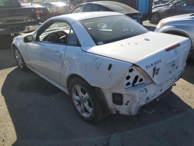 Obraz 2 z 2002 MERCEDES-BENZ SLK 320 2002 z VIN WDBKK65F92F249981