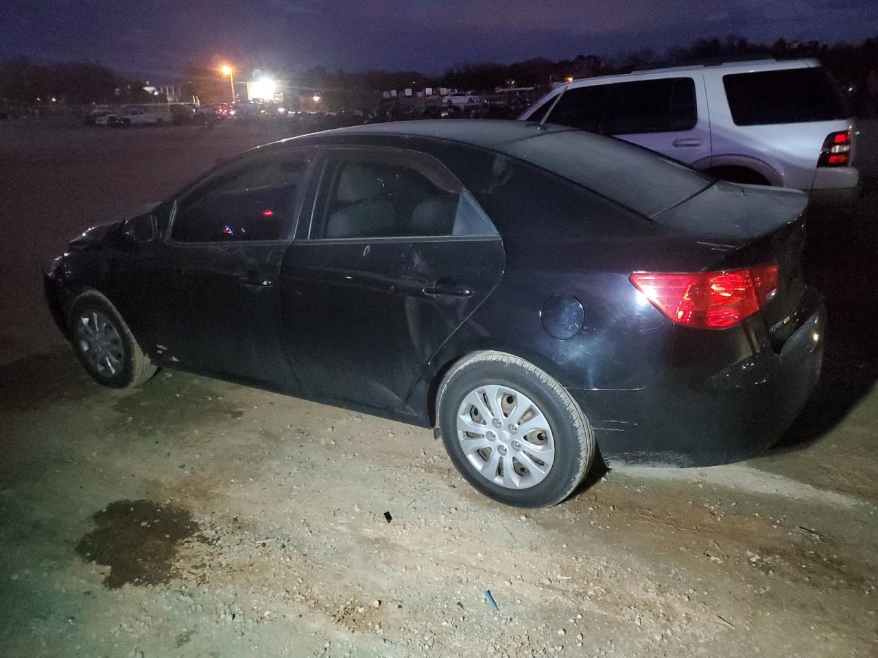 Image 2 of 2012 KIA FORTE EX 2012 with VIN KNAFU4A28C5635963