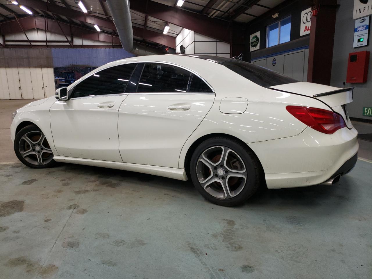 Image 2 of Mercedes-Benz Cla 250 2014 with VIN WDDSJ4EBXEN040058