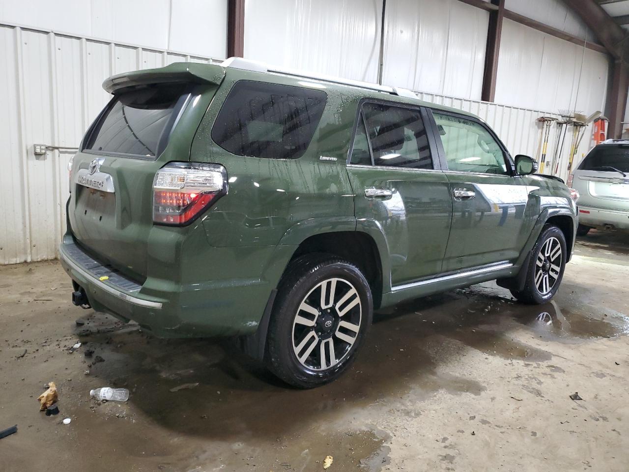 Изображение 3 2022 TOYOTA 4RUNNER LIMITED 2022 с VIN JTEKU5JR4N6048298