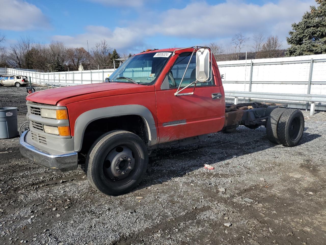 Image 1 of 2000 CHEVROLET GMT-400 C3500-HD 2000 with VIN 1GBKC34J5YF415932