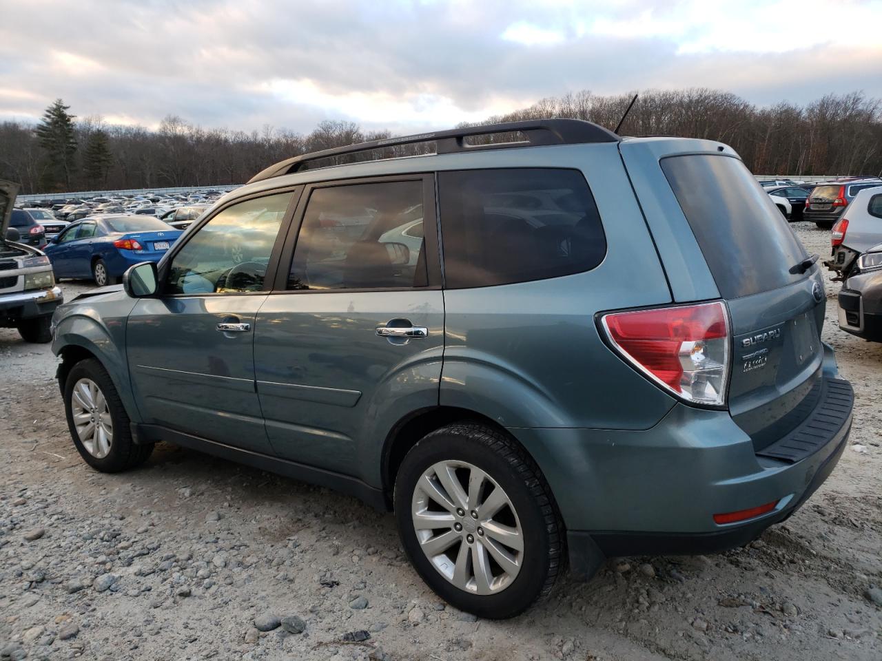 Obraz 2 z 2013 SUBARU FORESTER 2.5X PREMIUM 2013 z VIN JF2SHADC9DG403713