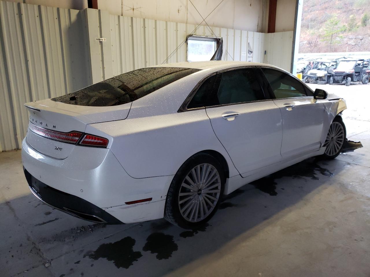 Obraz 3 z 2017 LINCOLN MKZ RESERVE 2017 z VIN 3LN6L5E90HR638052