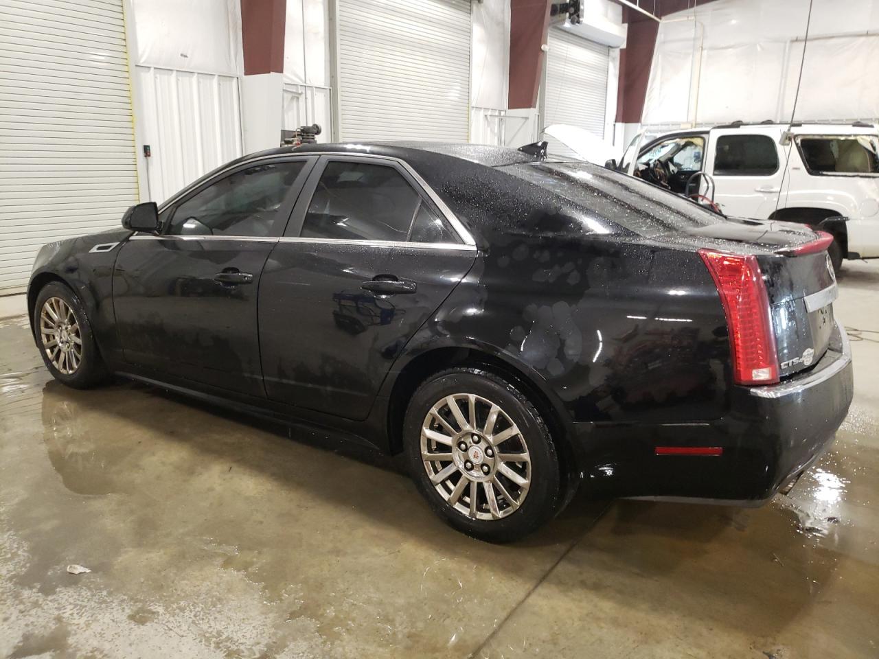 Image 2 of Cadillac Cts Luxury Collection 2013 with VIN 1G6DG5E59D0109743