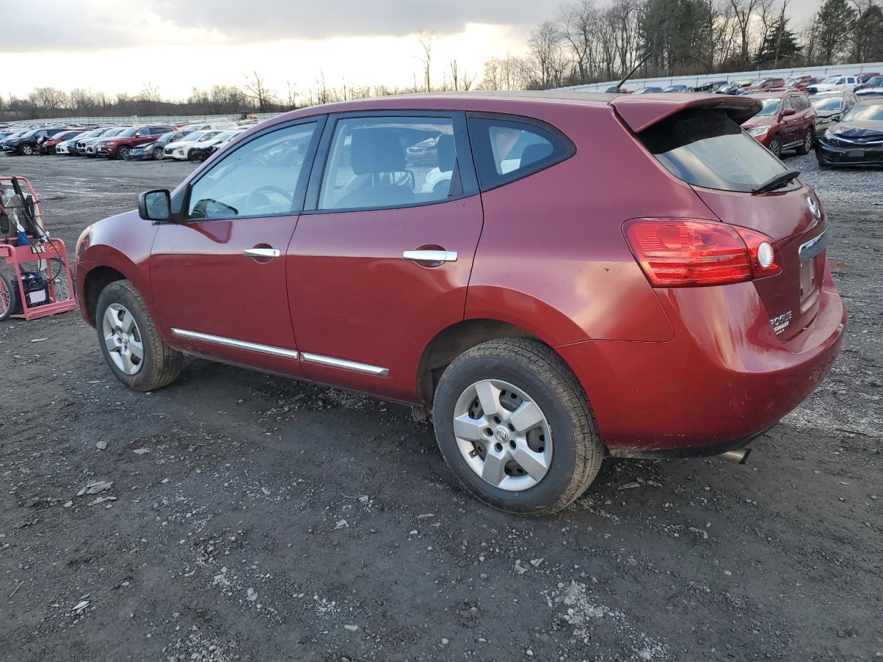 Image 2 of 2013 NISSAN ROGUE S 2013 with VIN JN8AS5MV6DW137548