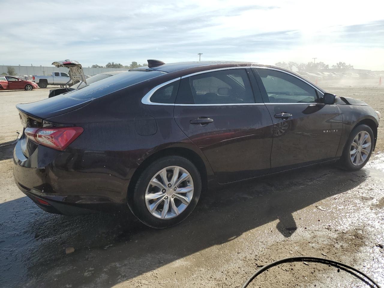 Obraz 3 z 2020 CHEVROLET MALIBU LT 2020 z VIN 1G1ZD5ST5LF125201