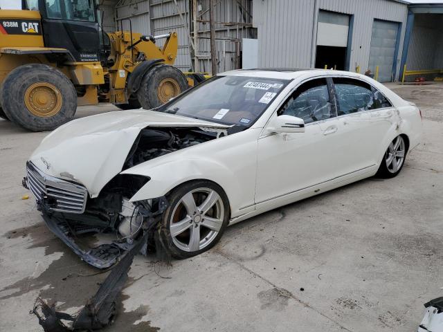 Obraz 1 z 2013 MERCEDES-BENZ S 550 2013 z VIN WDDNG7DBXDA520332