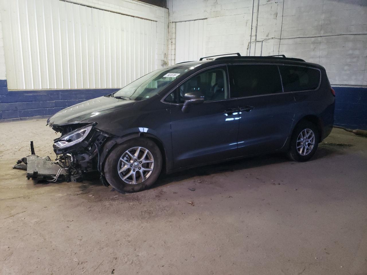 Изображение 1 2022 CHRYSLER PACIFICA TOURING L 2022 с VIN 2C4RC1BG3NR199167