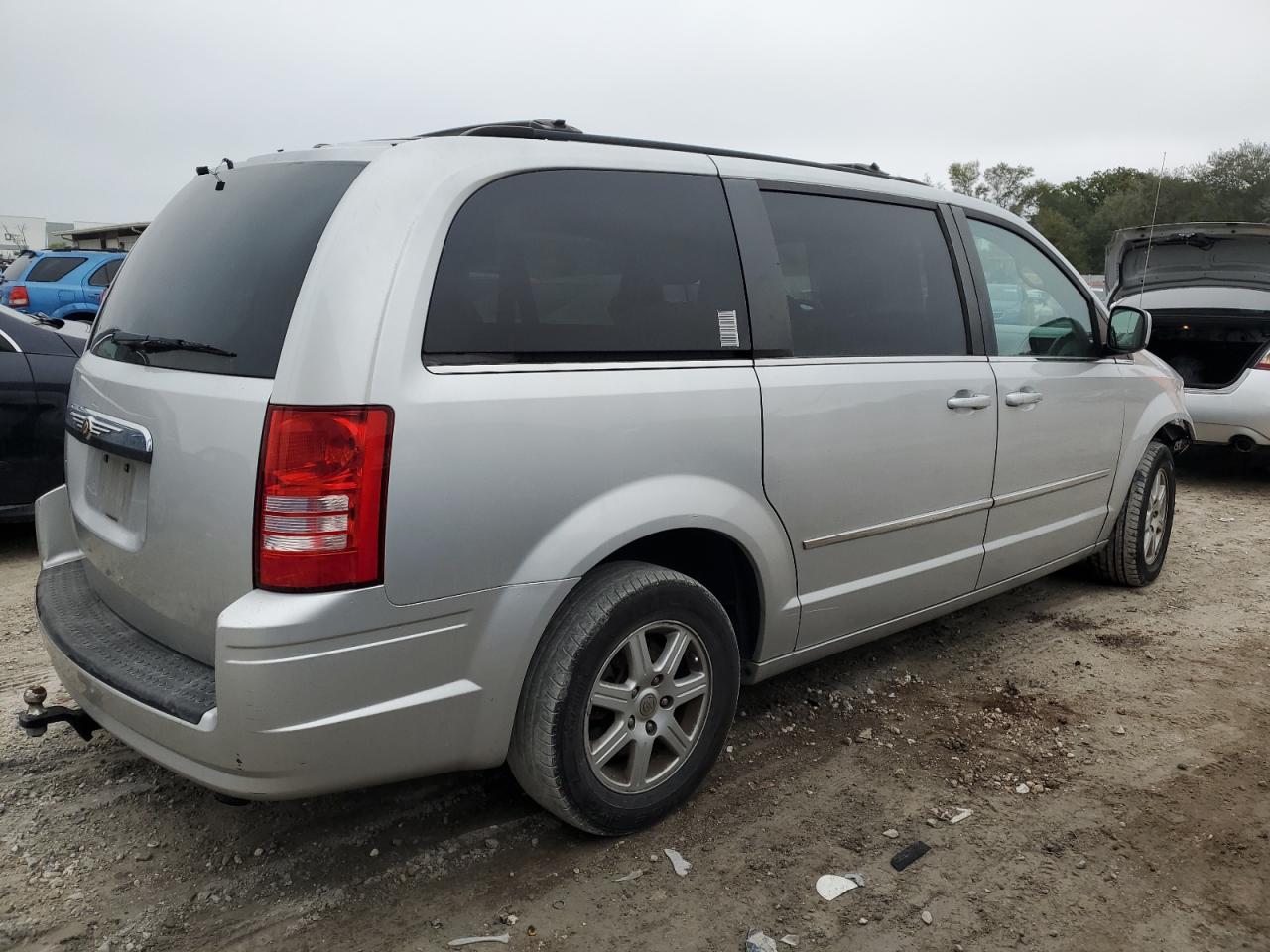 Obraz 3 z 2010 CHRYSLER TOWN & COUNTRY TOURING PLUS 2010 z VIN 2A4RR8DX5AR480265