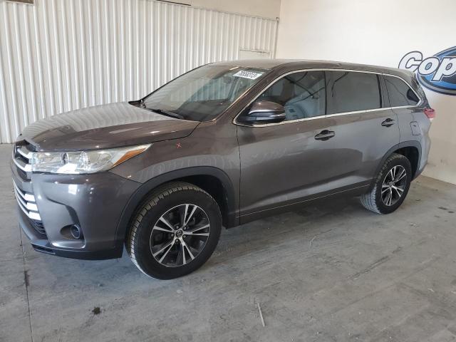 2017 TOYOTA HIGHLANDER LE 2017 image