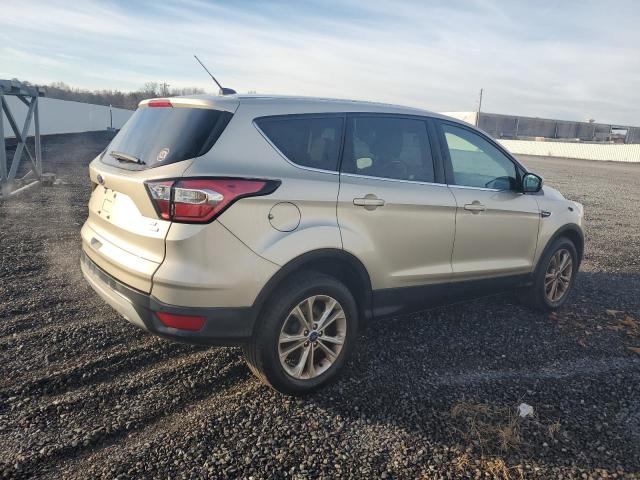 Image 3 of 2017 FORD ESCAPE SE 2017 with VIN 1FMCU0GD5HUE75606