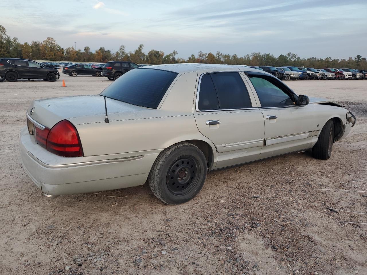 Obraz 3 z 2005 MERCURY GRAND MARQUIS GS 2005 z VIN 2MEFM74W55X622297